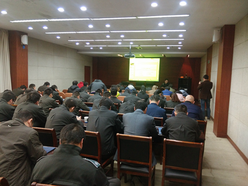 2017.3.29汇丰锦律师受邀为城管执法人员授课_副本.jpg
